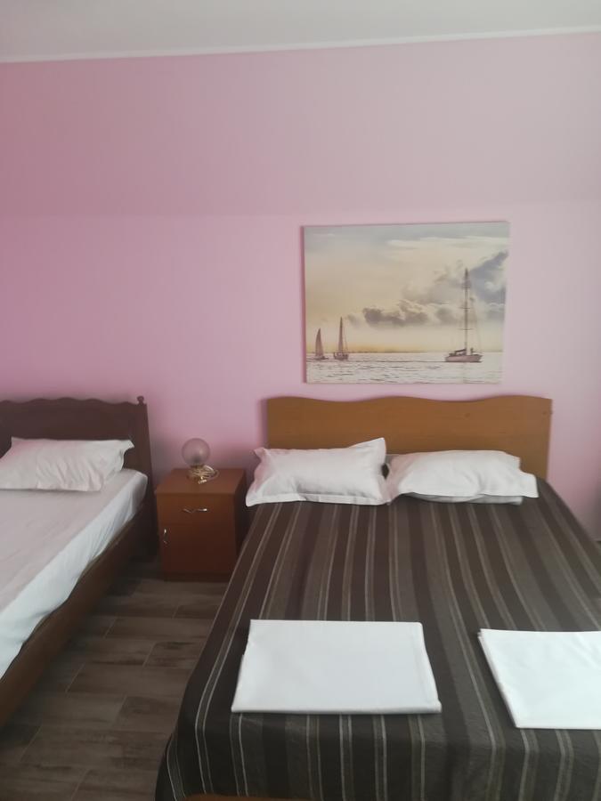Casa Dalena Hotell Costinesti Exteriör bild